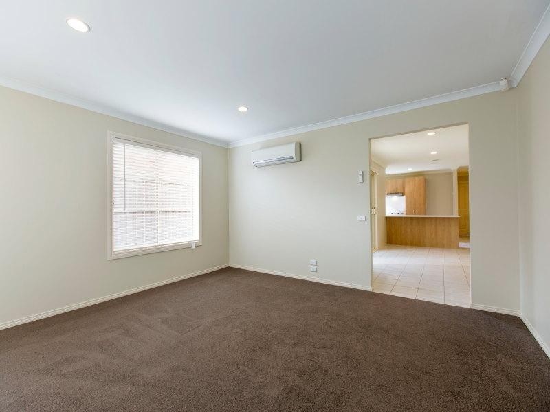 6 Meadow Crest Circuit, Mount Martha VIC 3934