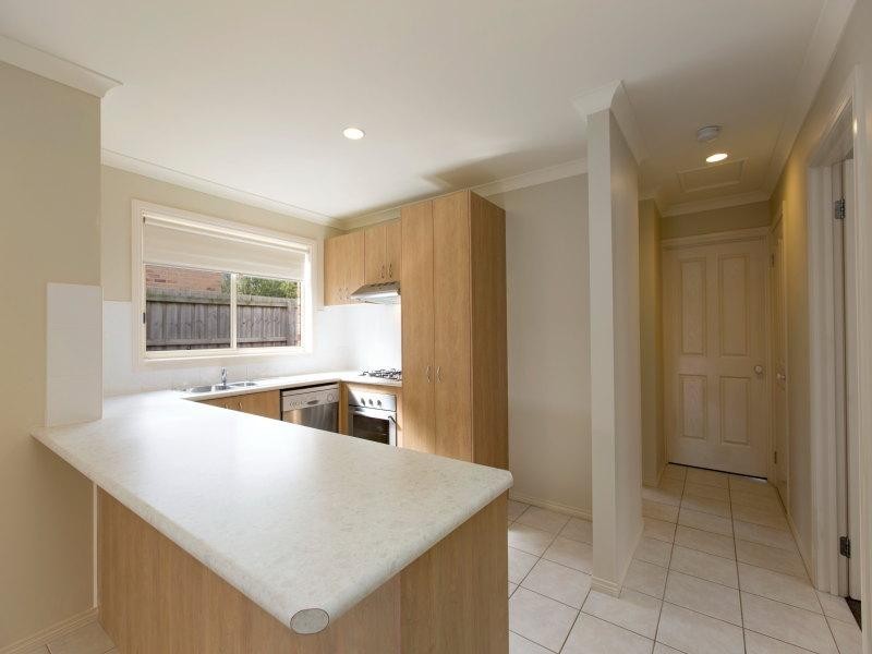 6 Meadow Crest Circuit, Mount Martha VIC 3934