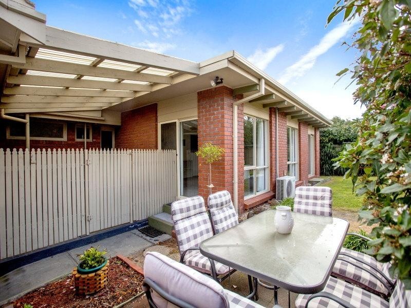 67 Willow Road, Frankston VIC 3199