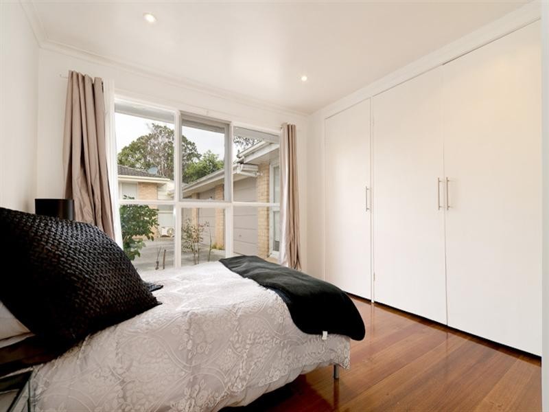 3/4 Campbell Grove, Mornington VIC 3931