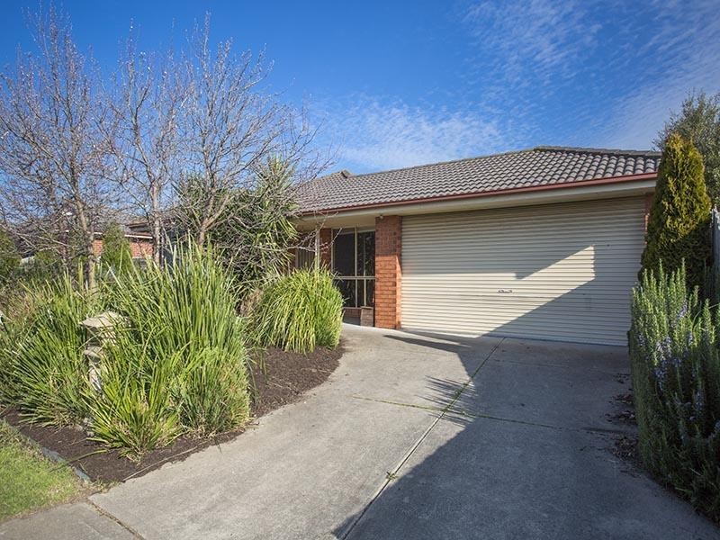 22 Robin Hill Drive, Mornington VIC 3931