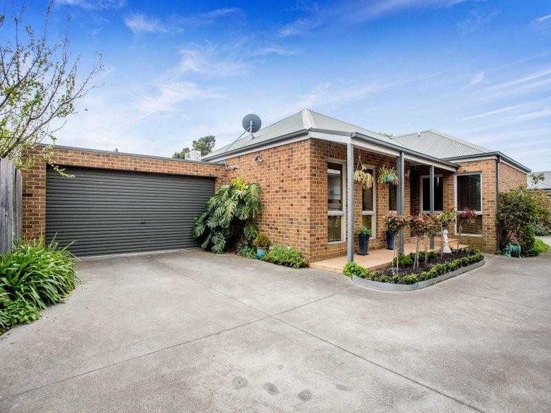 2/41 Spray Street, Mornington VIC 3931