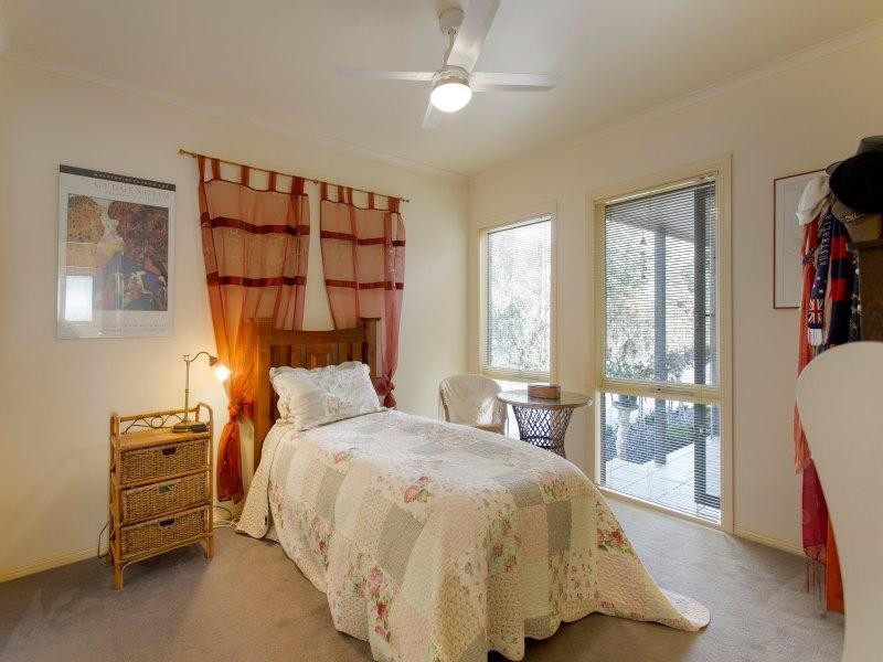 2/41 Spray Street, Mornington VIC 3931