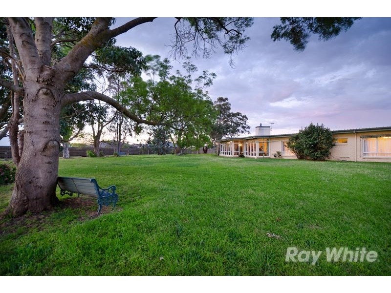 5 Talmara Court, Mount Martha VIC 3934