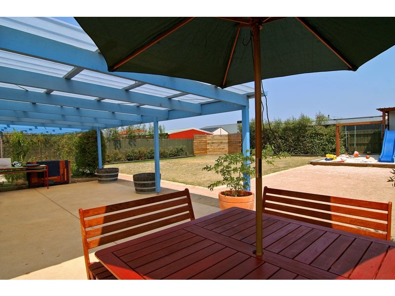 3 Durham Drive, Mornington VIC 3931