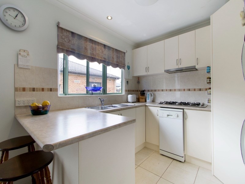 27/98 Bungower Road, Mornington VIC 3931