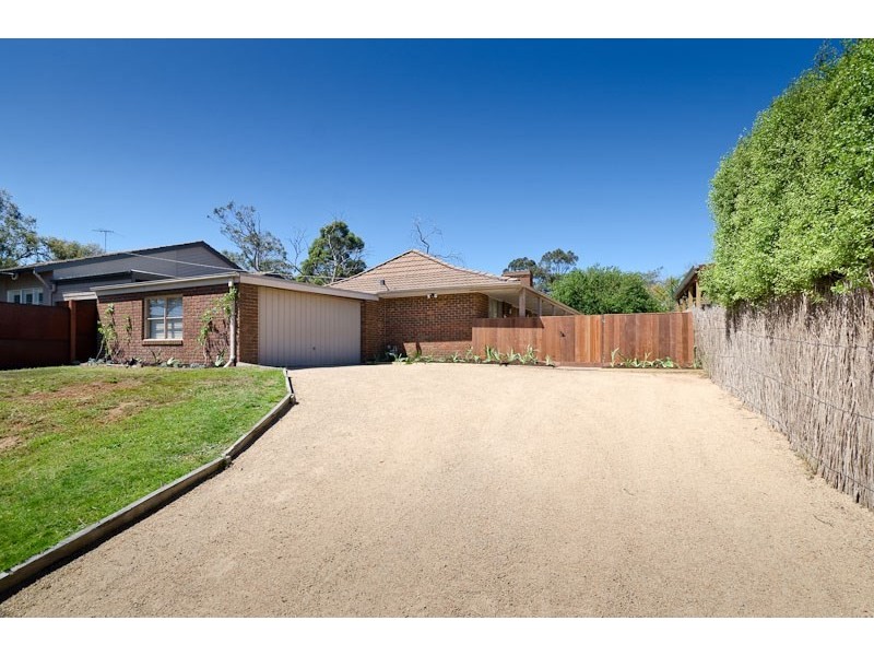 7 Summerhill Crescent, Mount Eliza VIC 3930