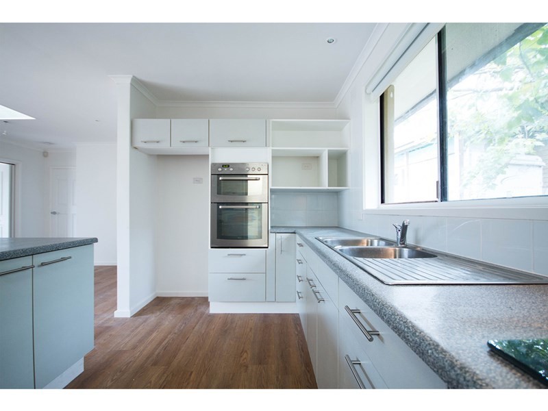 28 Redbourne Avenue, Mount Eliza VIC 3930