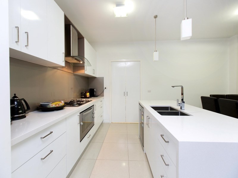 2/14 Napier Street, Mornington VIC 3931