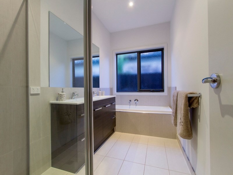 4A Alameda Avenue, Mornington VIC 3931