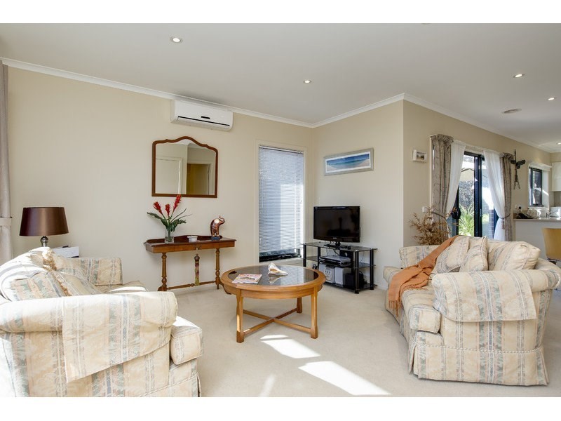 12/1 Green Island Avenue, Mornington VIC 3931