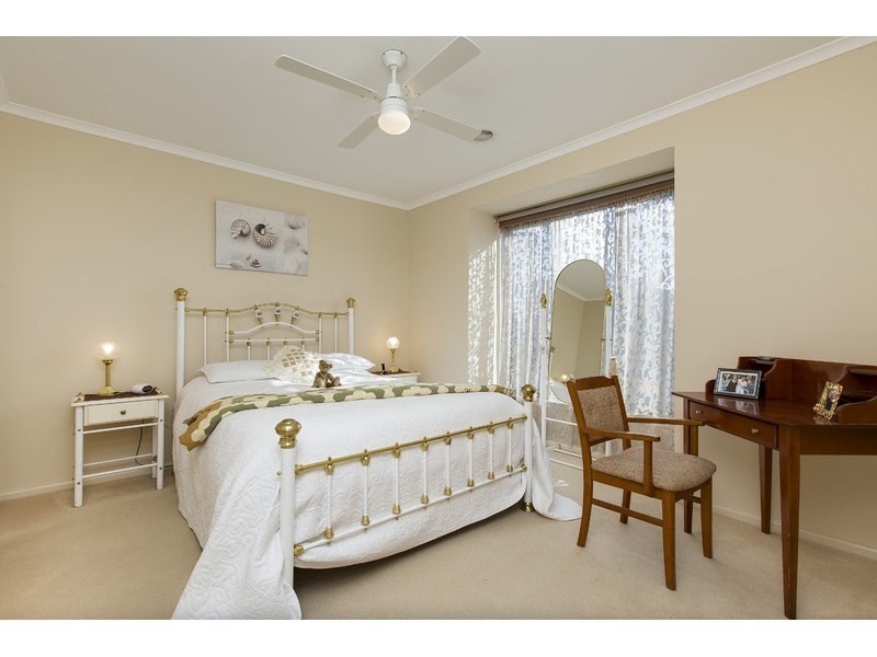 12/1 Green Island Avenue, Mornington VIC 3931