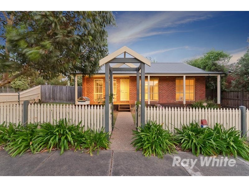 1 Karella Crescent, Mornington VIC 3931