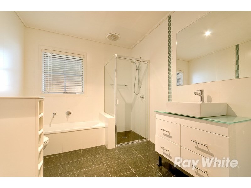 1 Karella Crescent, Mornington VIC 3931