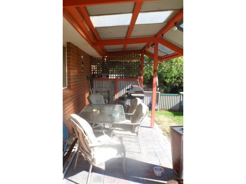 16 Moorhead Avenue, Mornington VIC 3931