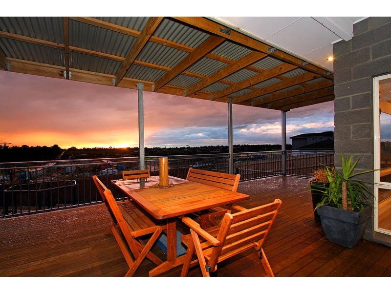 17 Garo Crescent, Mount Martha VIC 3934