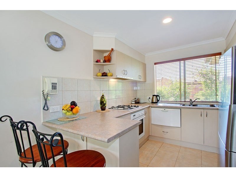 2/17 Naples Street, Mornington VIC 3931