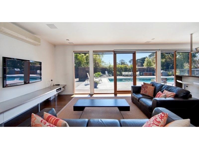 62 Kilburn Grv, Mount Martha VIC 3934