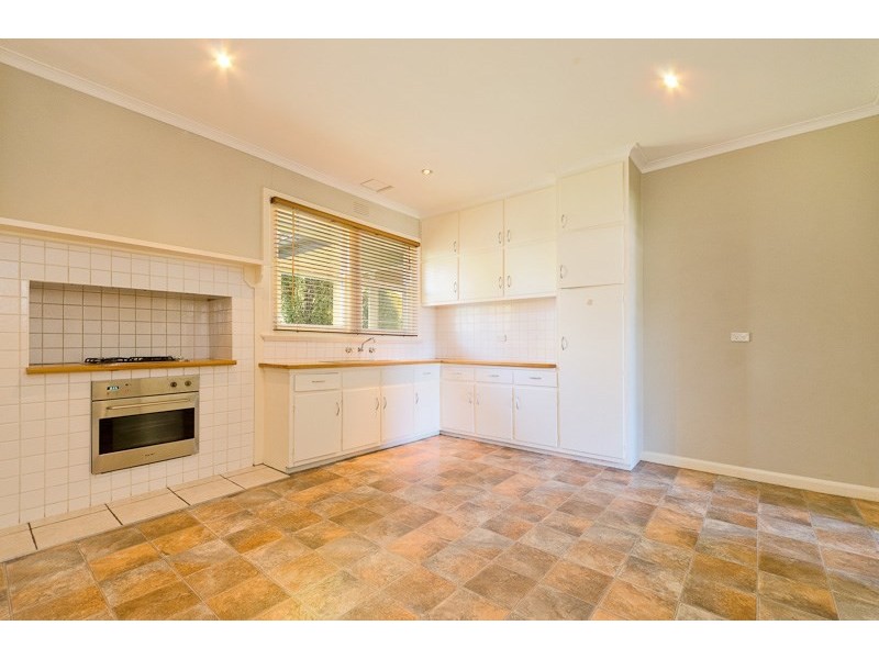 24 Surrey Street, Mornington VIC 3931