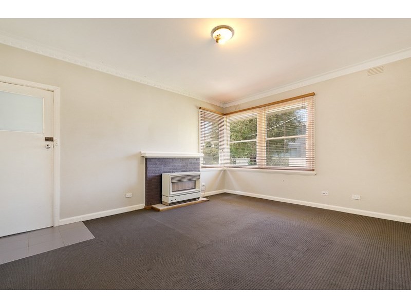 24 Surrey Street, Mornington VIC 3931