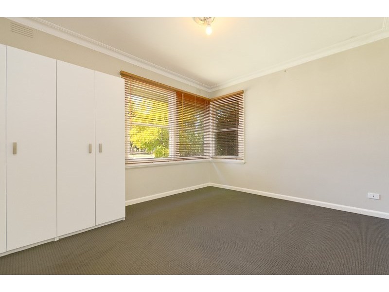 24 Surrey Street, Mornington VIC 3931