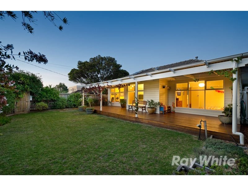 1 Campbell Grove, Mornington VIC 3931