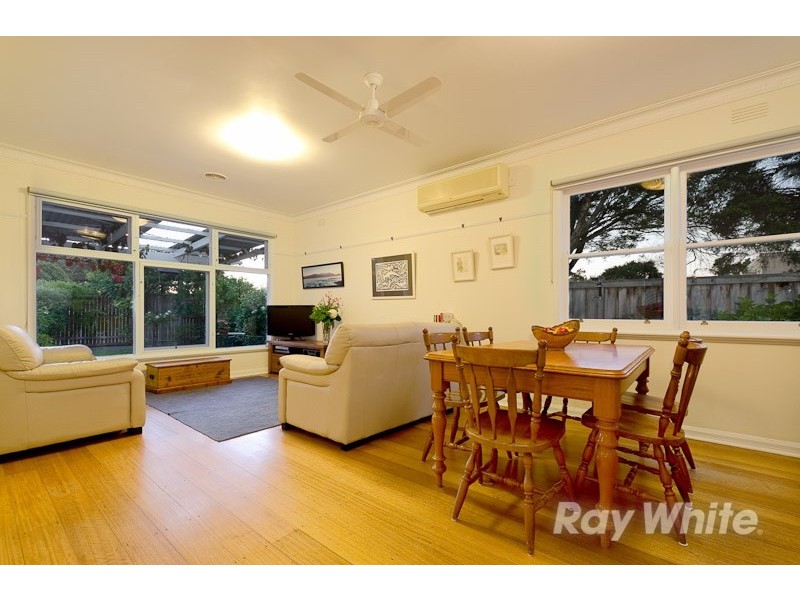 1 Campbell Grove, Mornington VIC 3931