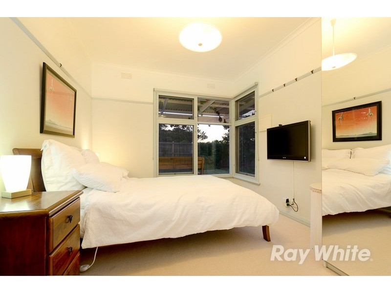 1 Campbell Grove, Mornington VIC 3931