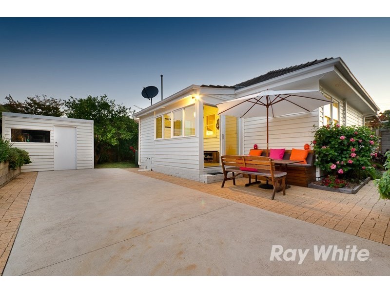 1 Campbell Grove, Mornington VIC 3931
