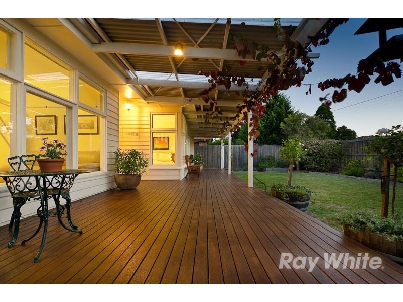 1 Campbell Grove, Mornington VIC 3931