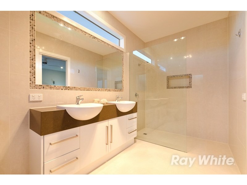 7A Alexander Avenue, Mornington VIC 3931