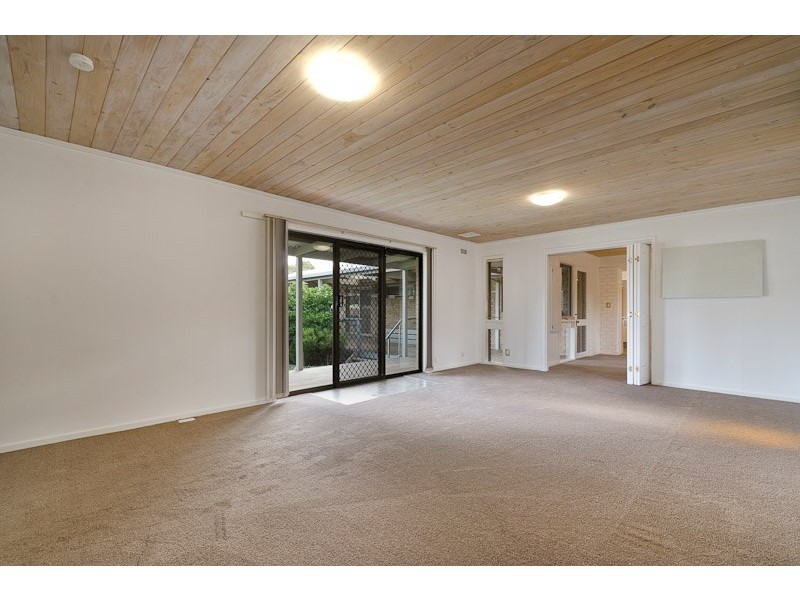 16 Dulnain Street, Mount Martha VIC 3934