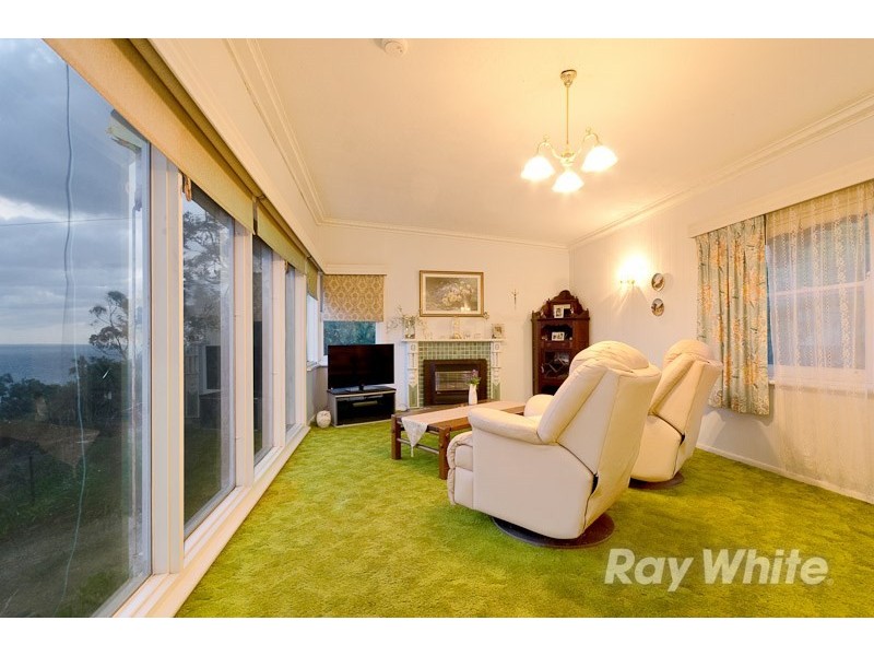 13 Ellerina Road, Mount Martha VIC 3934