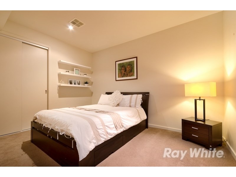 11 Mills Beach Close, Mornington VIC 3931