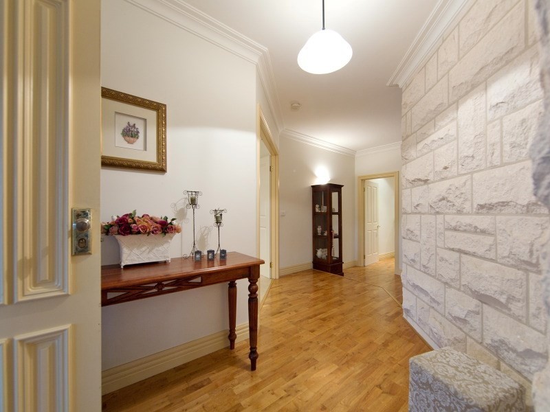 10 Peppermint Place, Somerville VIC 3912