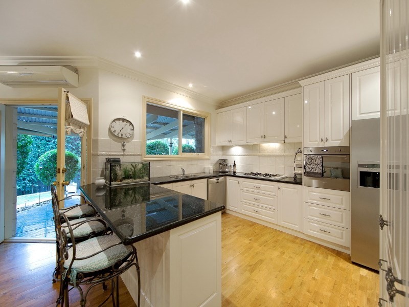 10 Peppermint Place, Somerville VIC 3912