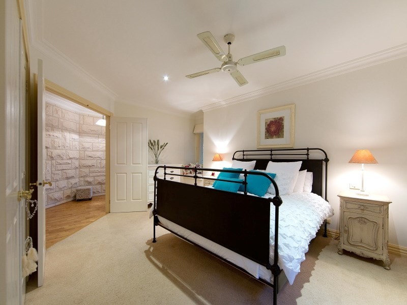 10 Peppermint Place, Somerville VIC 3912