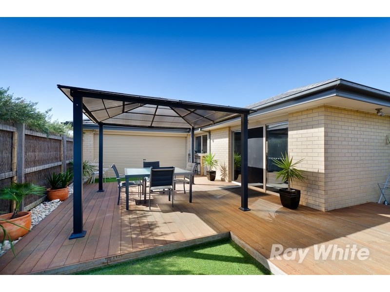 15/110 Bungower Road, Mornington VIC 3931