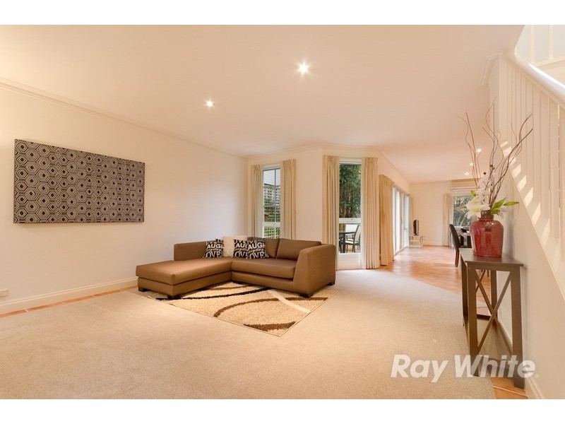 73 Hampden Street, Mornington VIC 3931