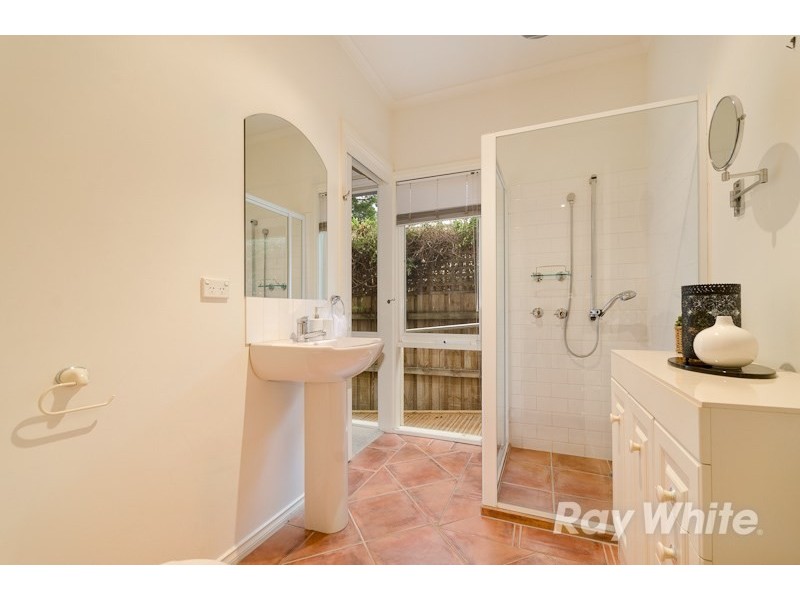 73 Hampden Street, Mornington VIC 3931