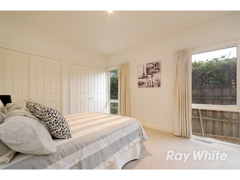73 Hampden Street, Mornington VIC 3931