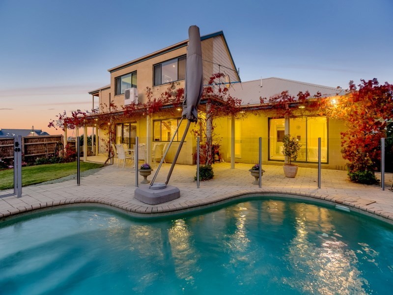 3 Hove Road, Mount Martha VIC 3934