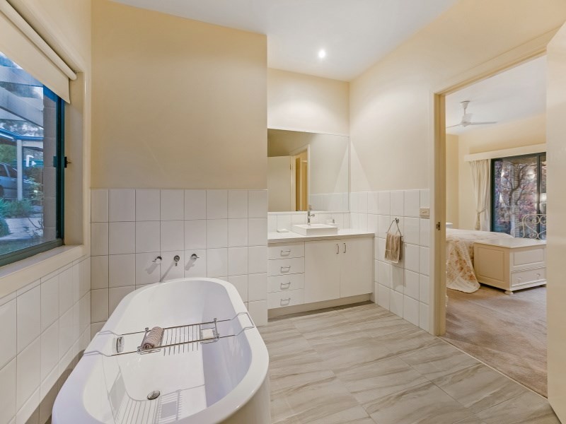 3 Hove Road, Mount Martha VIC 3934