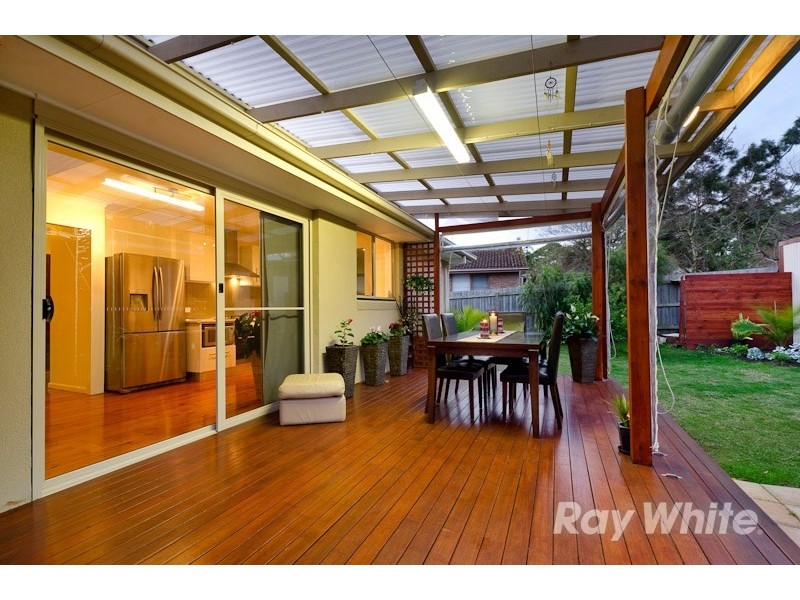 9 Berry Close, Mornington VIC 3931