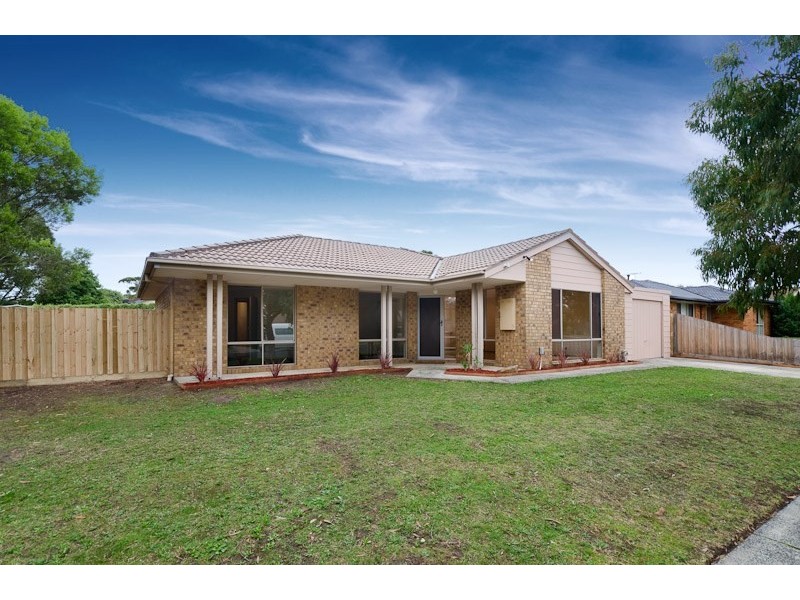 27 Parwan Crescent, Mornington VIC 3931