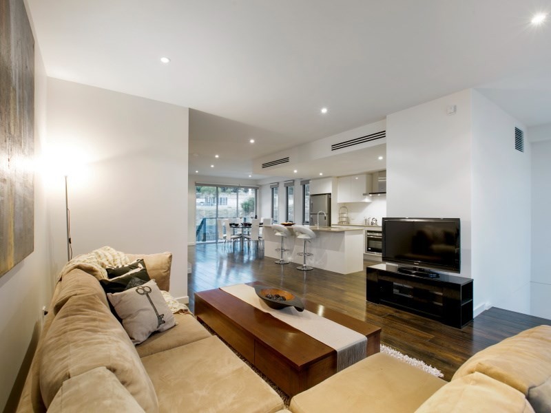 4 Spinnaker Terrace, Safety Beach VIC 3936