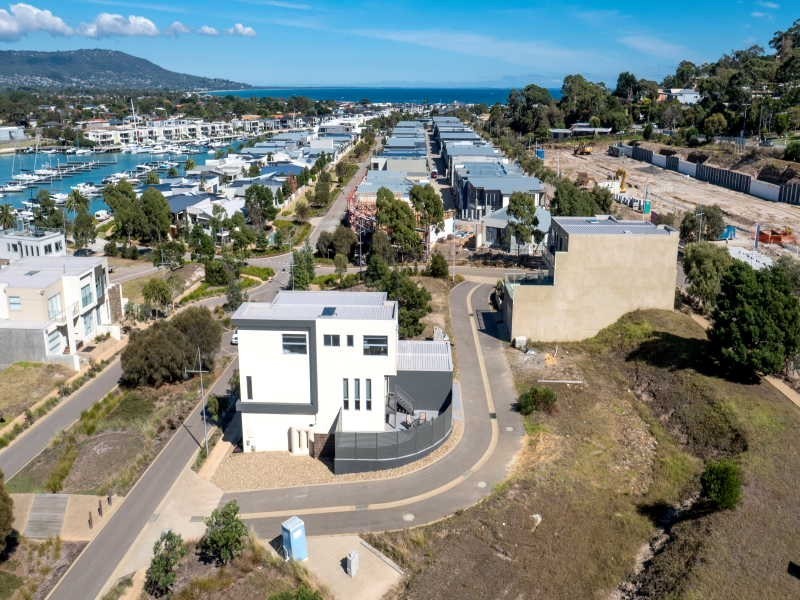 4 Spinnaker Terrace, Safety Beach VIC 3936