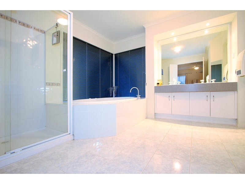 9 Balcombe Drive, Mount Martha VIC 3934