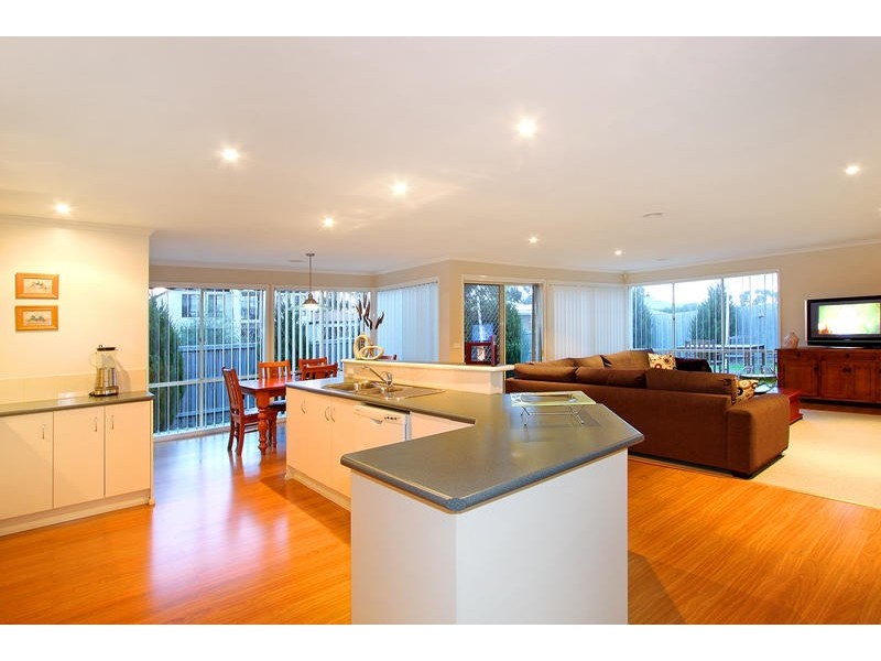 9 Balcombe Drive, Mount Martha VIC 3934