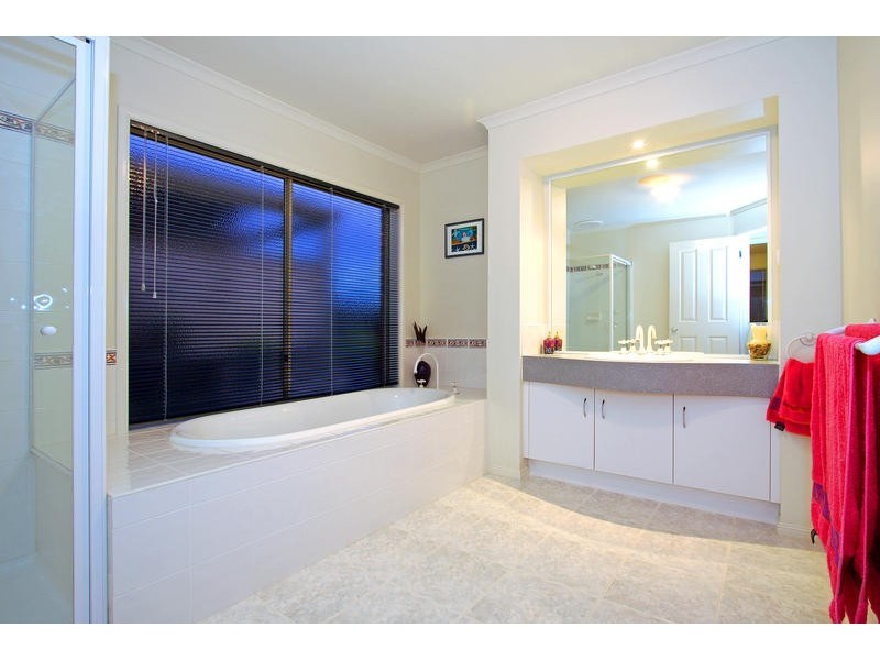 9 Balcombe Drive, Mount Martha VIC 3934